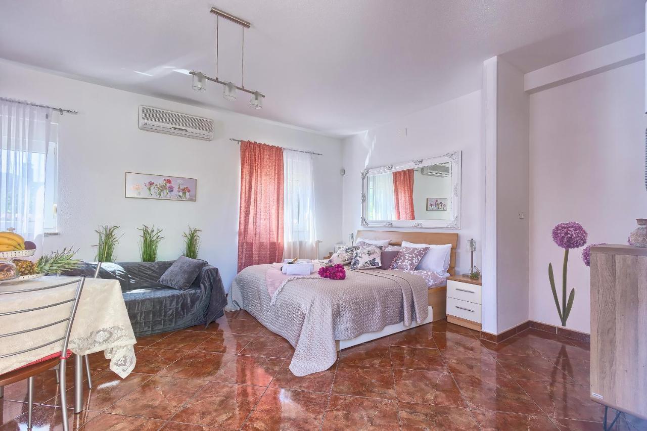 פאז'אנה Villa Mihaela מראה חיצוני תמונה