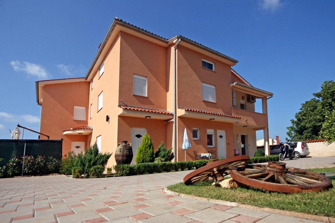 פאז'אנה Villa Mihaela מראה חיצוני תמונה