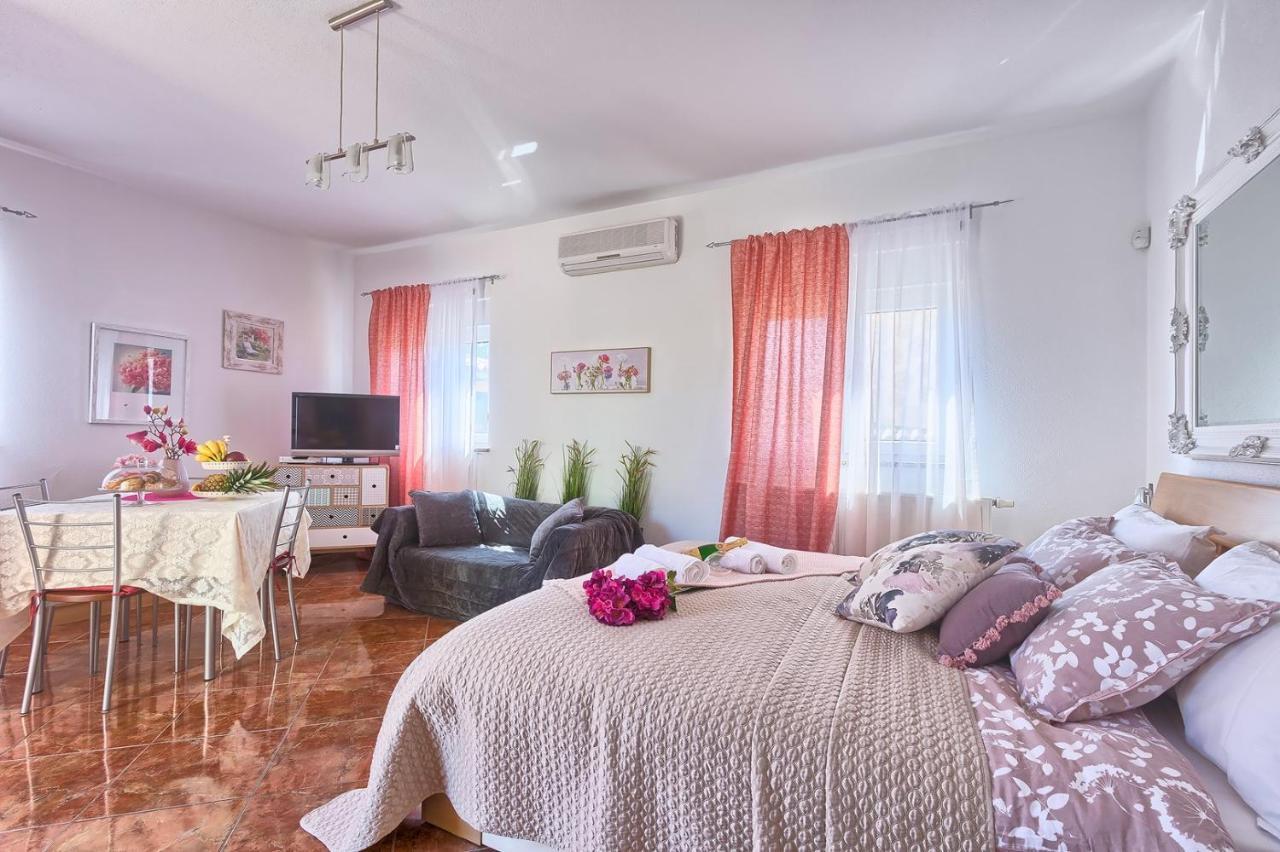 פאז'אנה Villa Mihaela מראה חיצוני תמונה