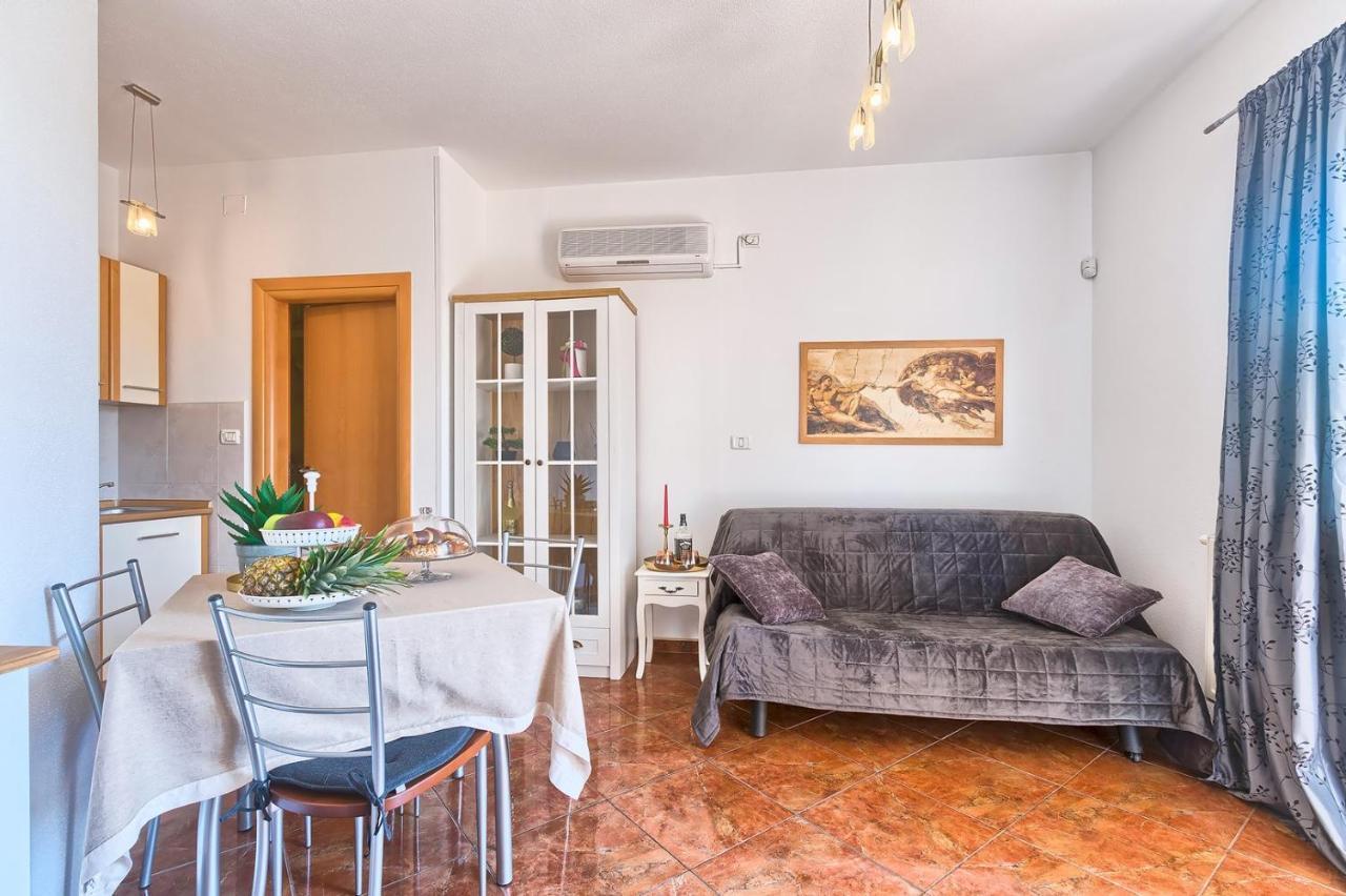 פאז'אנה Villa Mihaela מראה חיצוני תמונה