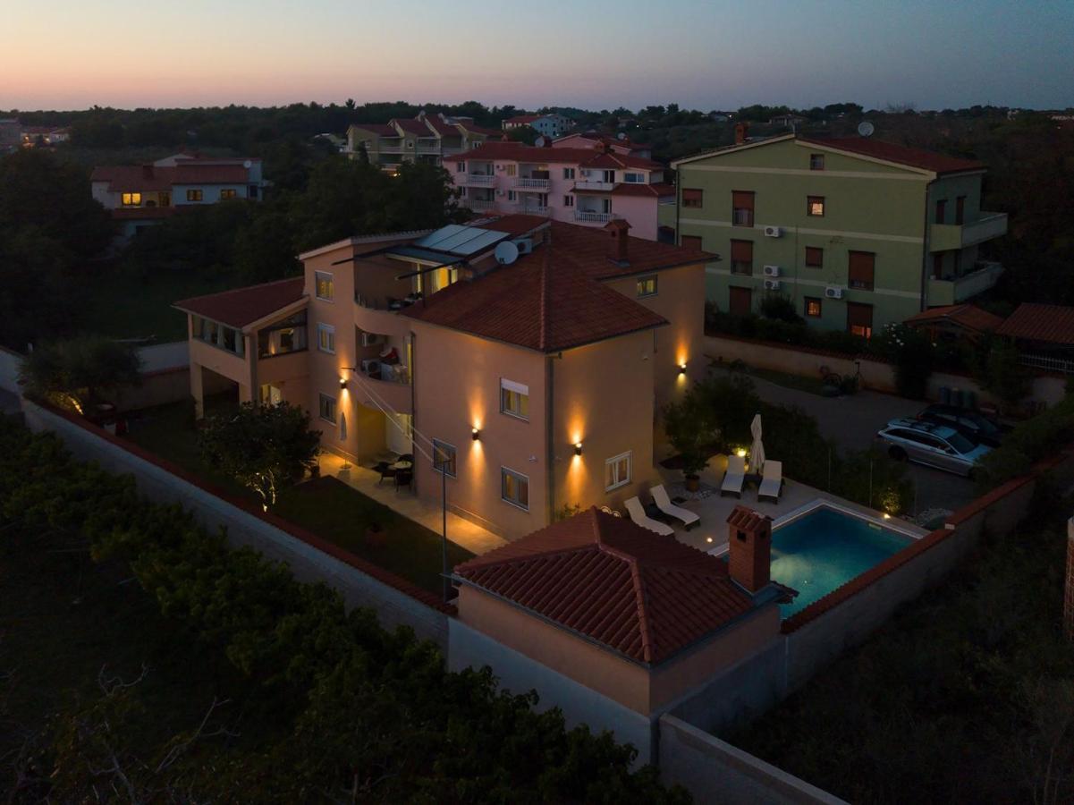 פאז'אנה Villa Mihaela מראה חיצוני תמונה